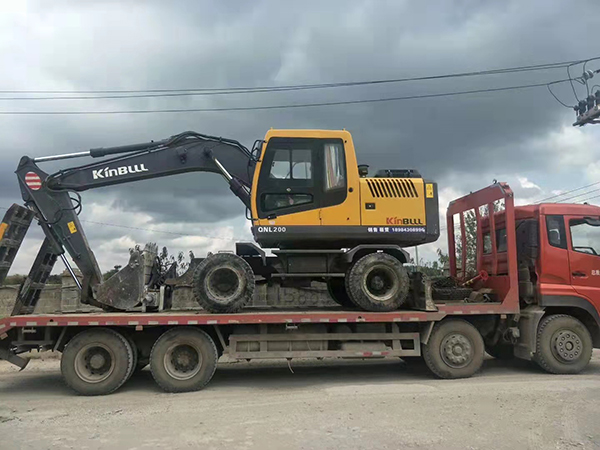 輪式挖掘機出租案例二