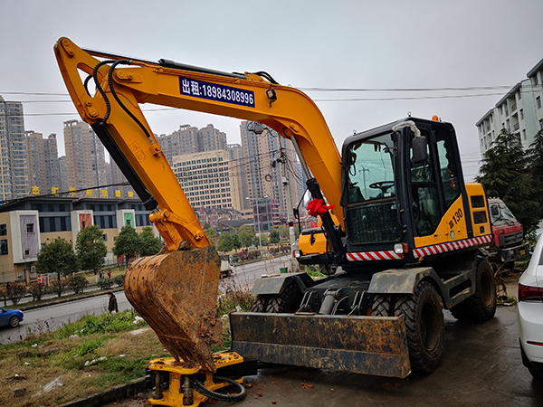 輪式挖掘機出租